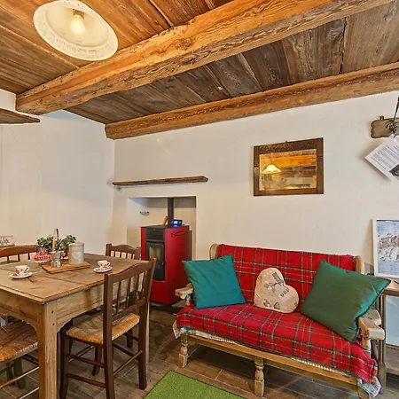 Rifugio Del Pettirosso Holiday home *