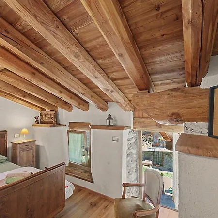 Rifugio Del Pettirosso Holiday home *