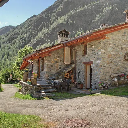 Rifugio Del Pettirosso Holiday home *